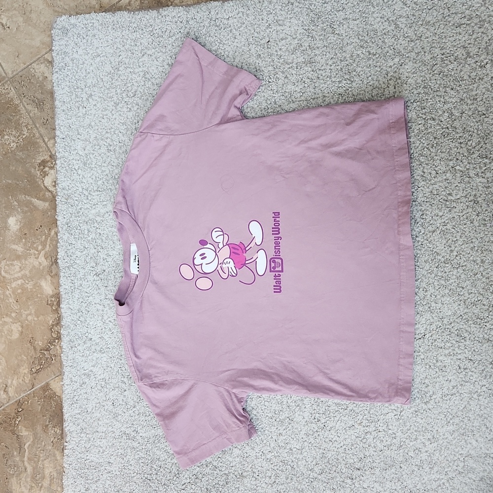 Genuine Mickey Walt Disney World Lavendar Tshirt Small